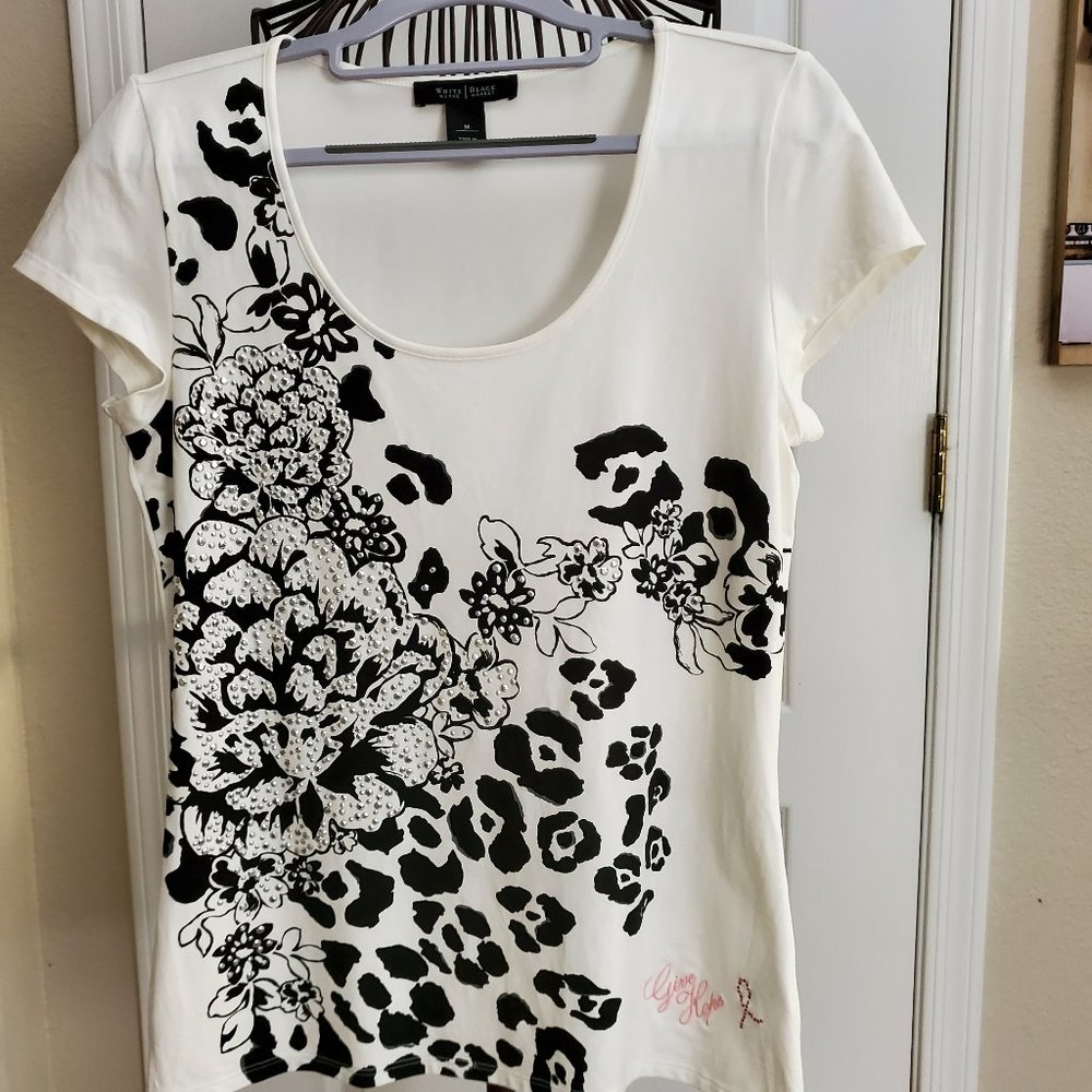 White House Black Market Women's Med. Top, Short Sleeves, Floral, Breast Cancer